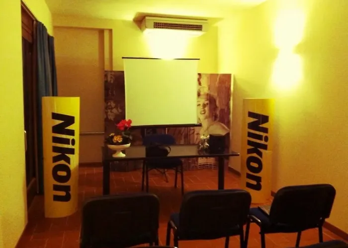 酒店 皮科洛基安蒂餐厅酒店 3*